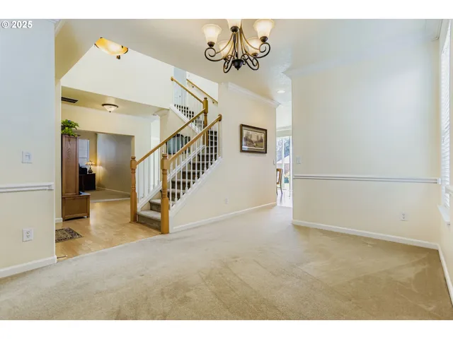 $699,900 | 14617 Southeast Thornapple Lane, Milwaukie, OR 97267