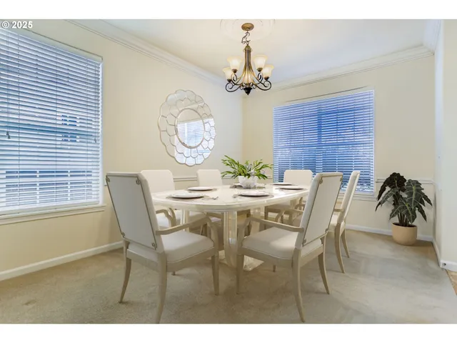 $699,900 | 14617 Southeast Thornapple Lane, Milwaukie, OR 97267