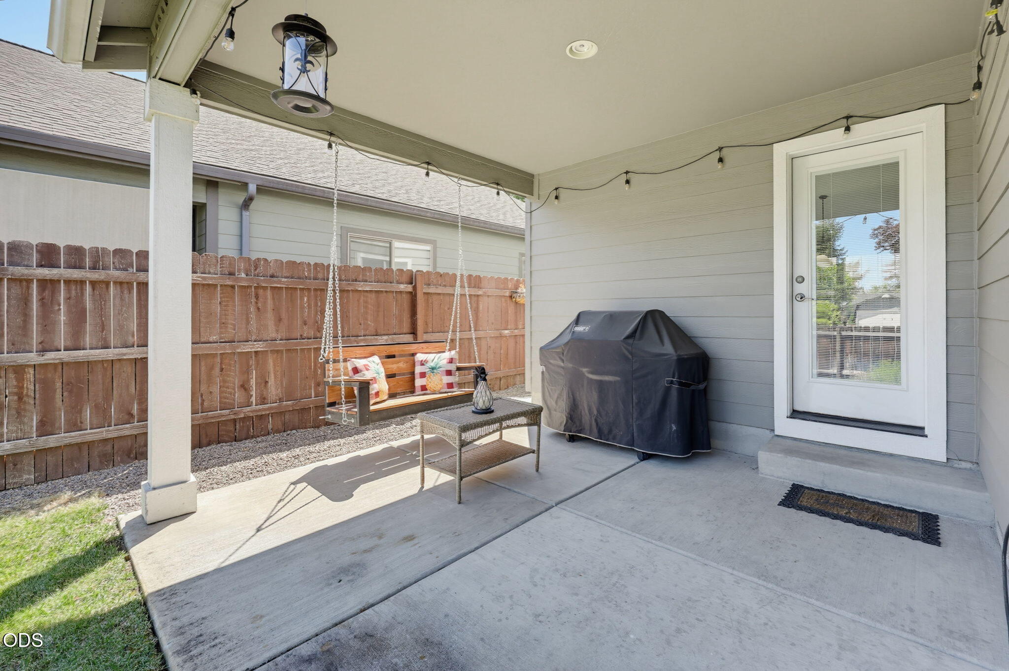 876 Holley Way Central Point, OR 97502 - Photo 31 of 37 Gallery Image 31