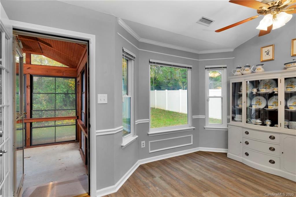 14627 Smith Road Charlotte, NC 28273 - Photo 12 of 31 Gallery Image 12