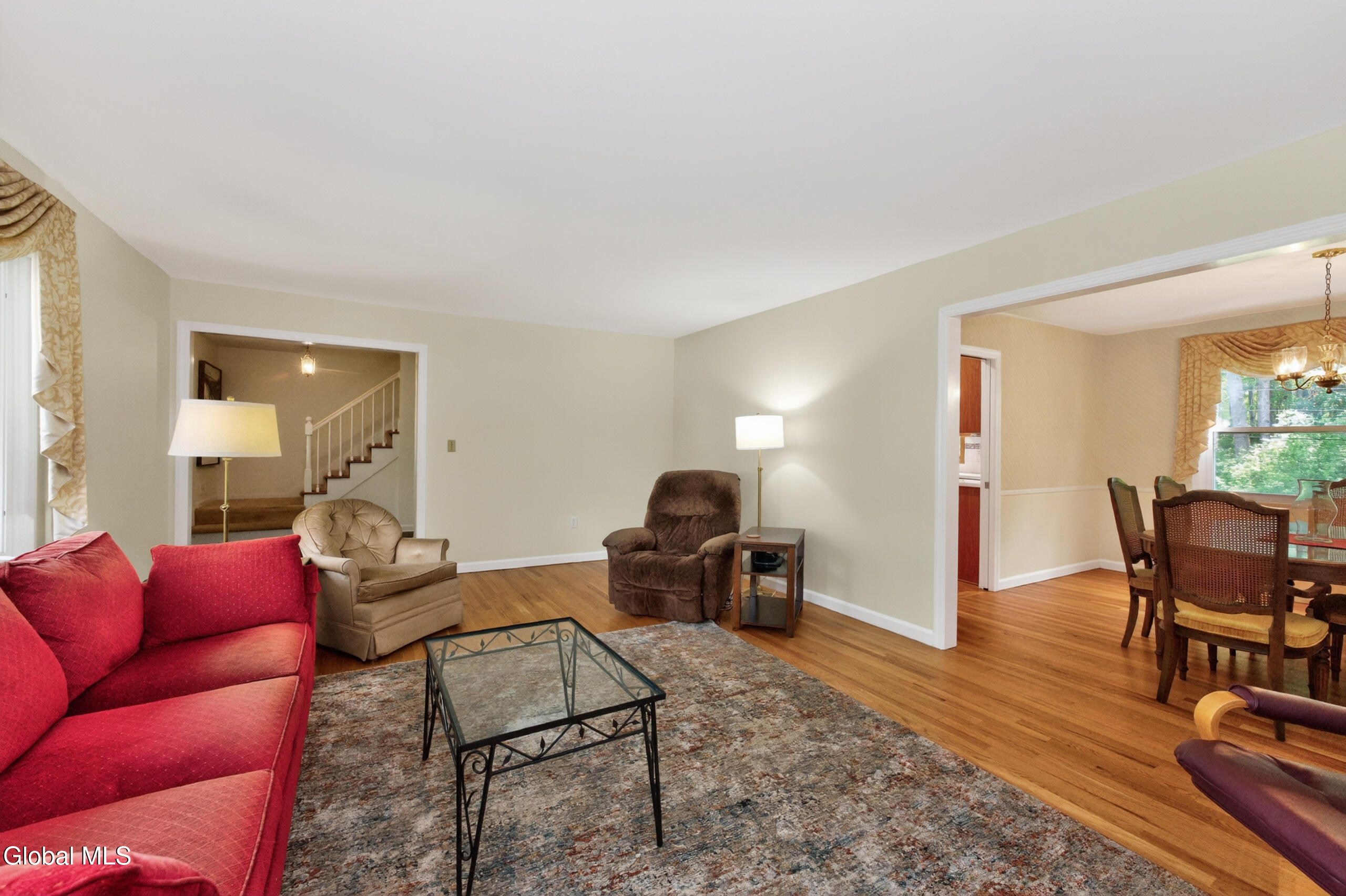 1222 Hempstead Road Niskayuna, NY 12309 - Photo 13 of 52 2 Livingroom 5