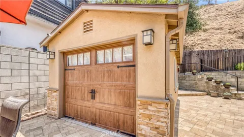$1,335,000 | 1232 East Elmwood Avenue, Burbank, CA 91501