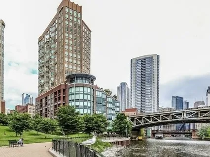 $674,990 | 600 North Kingsbury Street, Unit 1805, Chicago, IL 60654