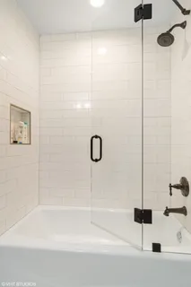 $674,990 | 600 North Kingsbury Street, Unit 1805, Chicago, IL 60654