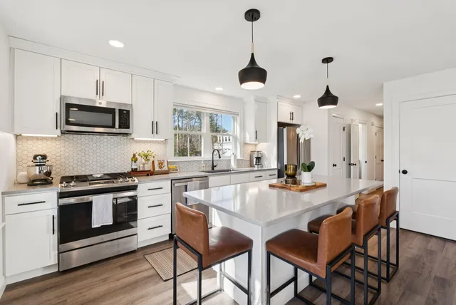 $730,000 | 9 Pacer Way, Scarborough, ME 04074