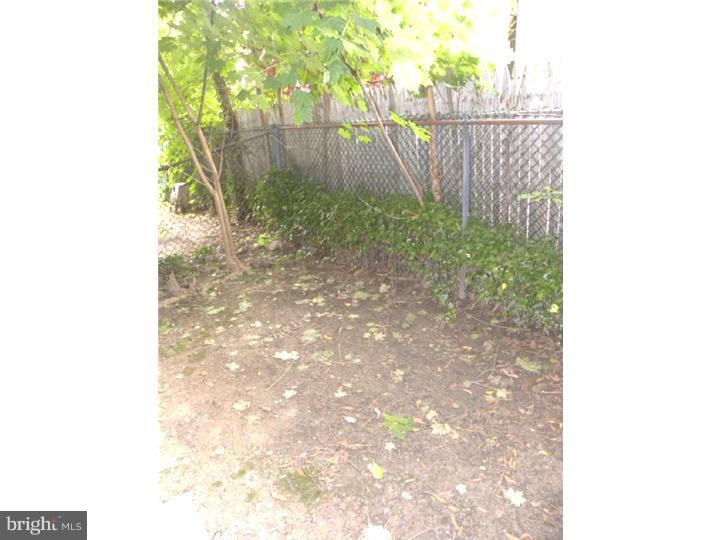 31 Bobbin Mill Road Media, PA 19063 - Photo 7 of 16 Back Yard