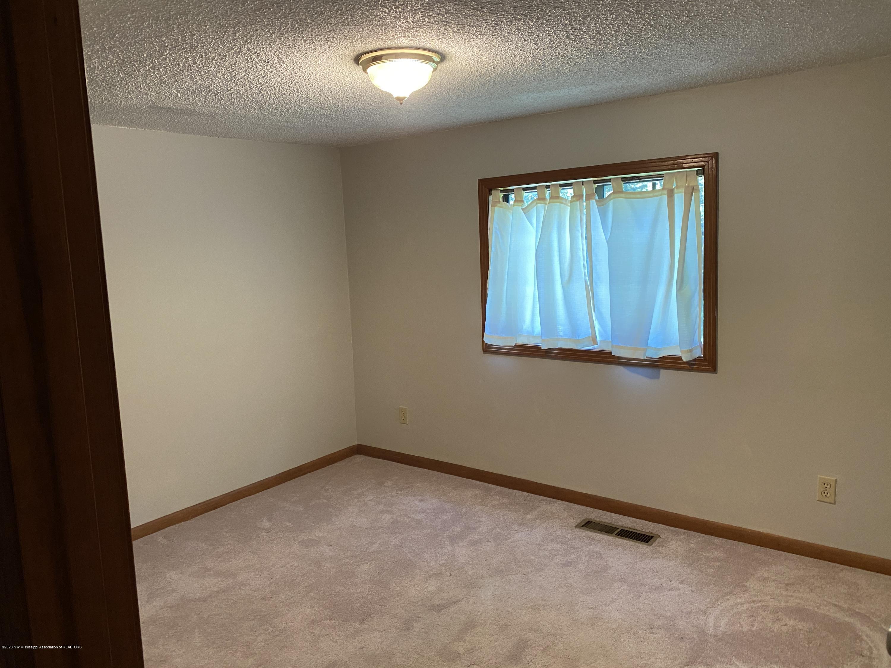 449 Strickland Road Byhalia, MS 38611 - Photo 20 of 45 Bedroom1
