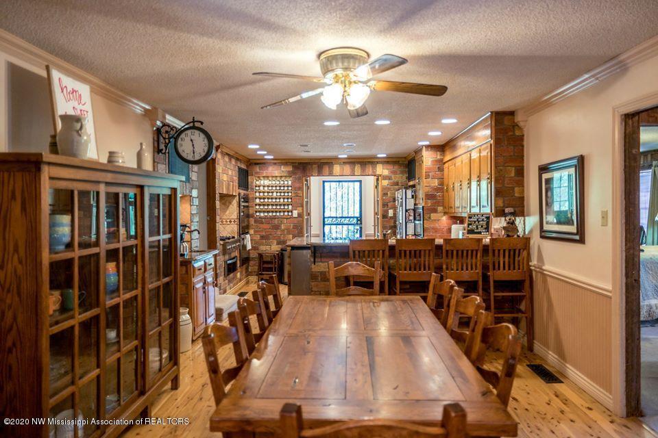 449 Strickland Road Byhalia, MS 38611 - Photo 3 of 45 Dining