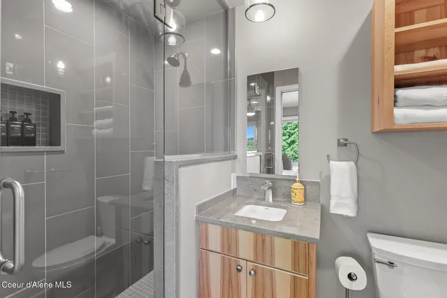 $1,800,000 | 4724 South Arrow Point Drive, Unit A301, Harrison, ID 83833