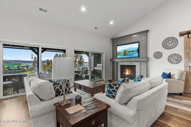 $1,800,000 | 4724 South Arrow Point Drive, Unit A301, Harrison, ID 83833