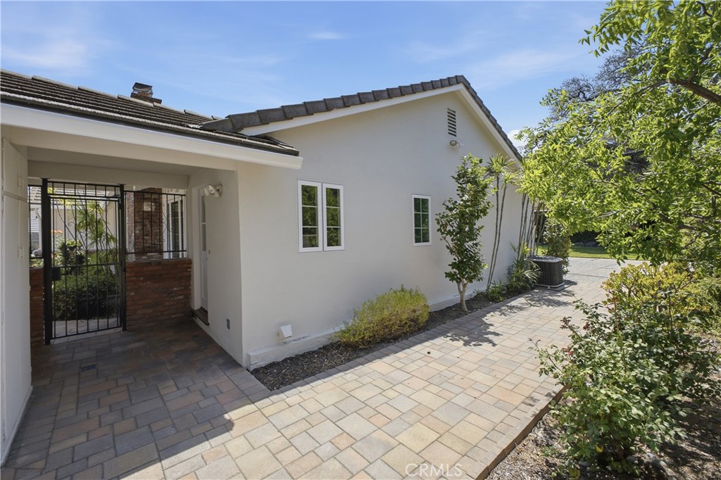 2011 Canyon Road Arcadia, CA 91006 - Photo 38 of 40