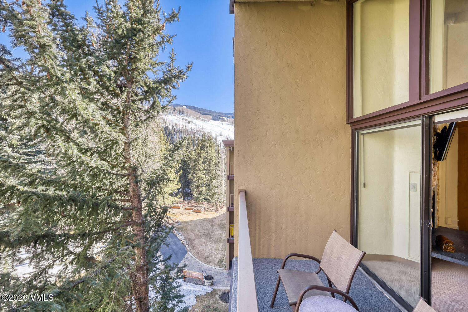 500 South Frontage Road East, Unit 415 Vail, CO 81657 - Photo 14 of 35 500 S Frontage Road E Unit 415 - Web Qua