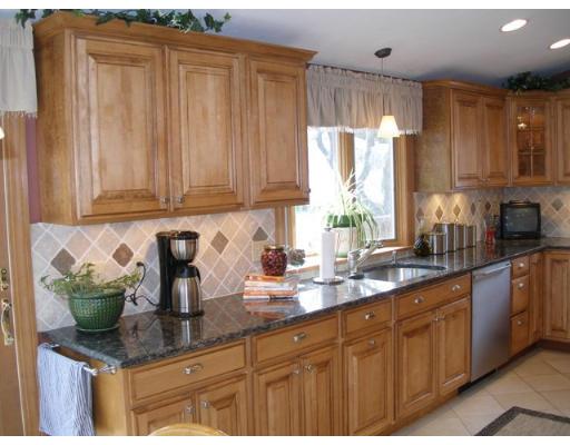 3 Digren Road Natick, MA 01760 - Photo 3 of 18 Gallery Image 3