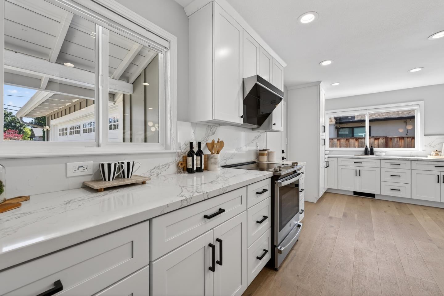 4533 Doyle Road San Jose, CA 95129 - Photo 4 of 43 Gallery Image 4