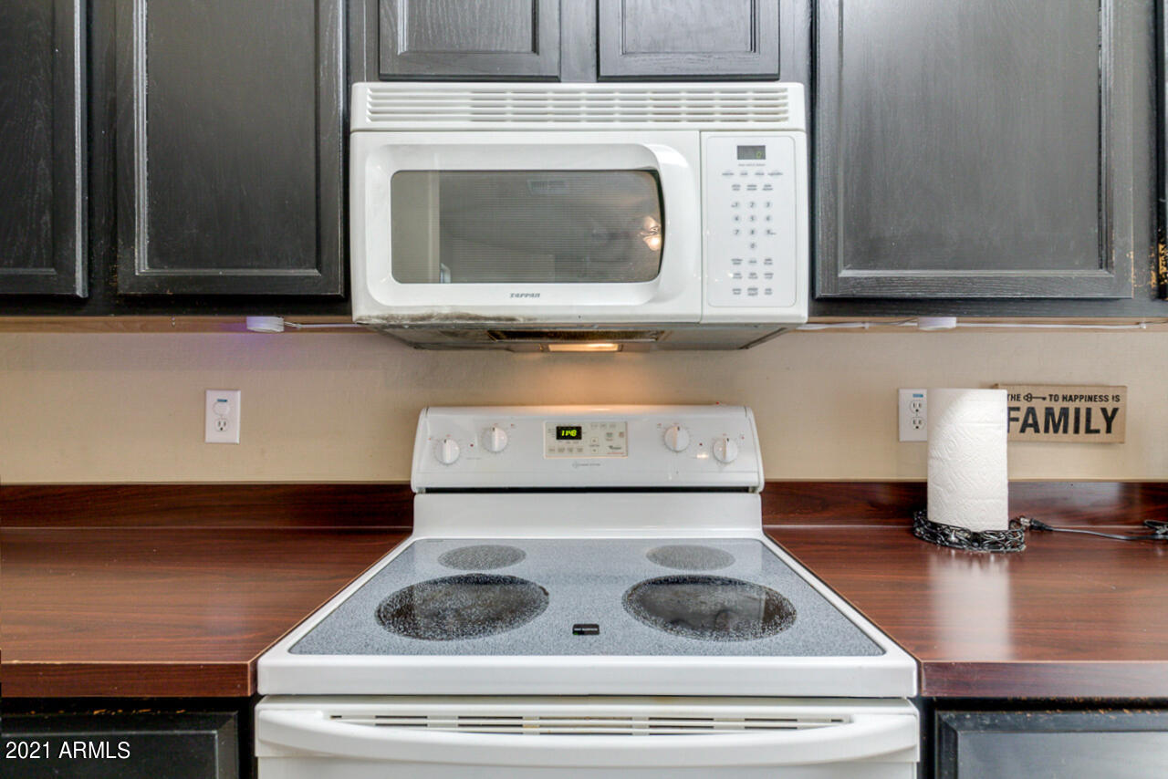 16620 South 48th Street, Unit 62 Phoenix, AZ 85048 - Photo 11 of 31 11-48th #62