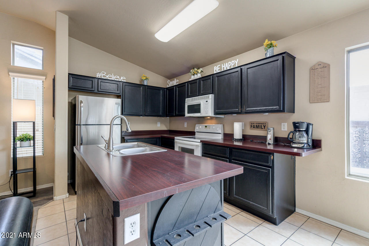 16620 South 48th Street, Unit 62 Phoenix, AZ 85048 - Photo 7 of 31 07-48th #62