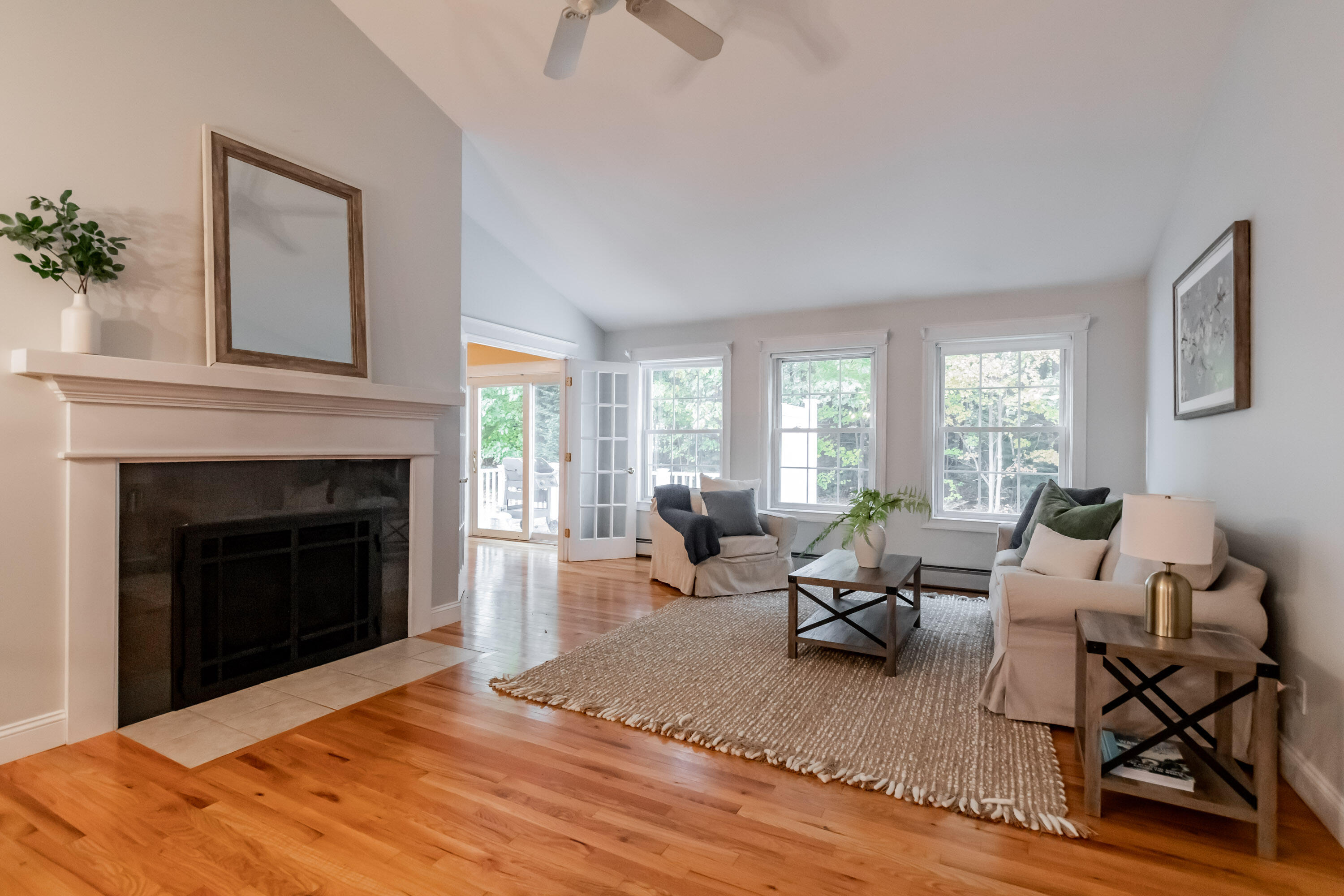 4 Sand Point Lane, Unit 3 Cumberland Foreside, ME 04110 - Photo 15 of 39 20231016ms-81025