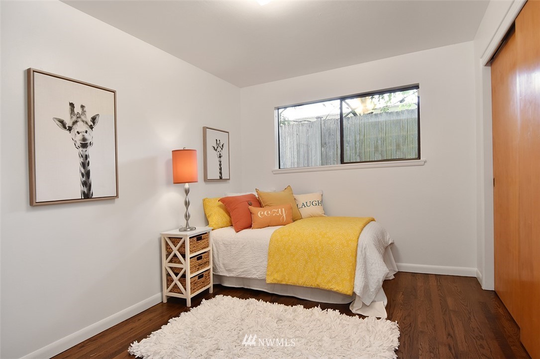 4510 Southwest Director Street Seattle, WA 98136 - Photo 11 of 25 Gallery Image 11