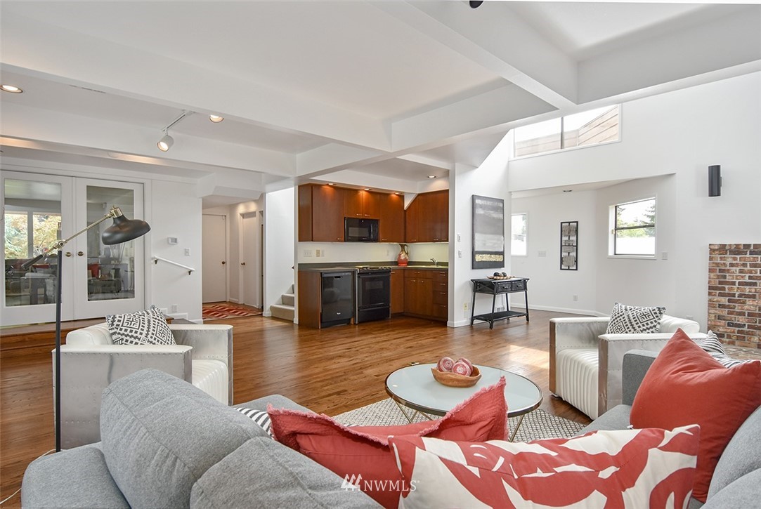 4510 Southwest Director Street Seattle, WA 98136 - Photo 17 of 25 Gallery Image 17