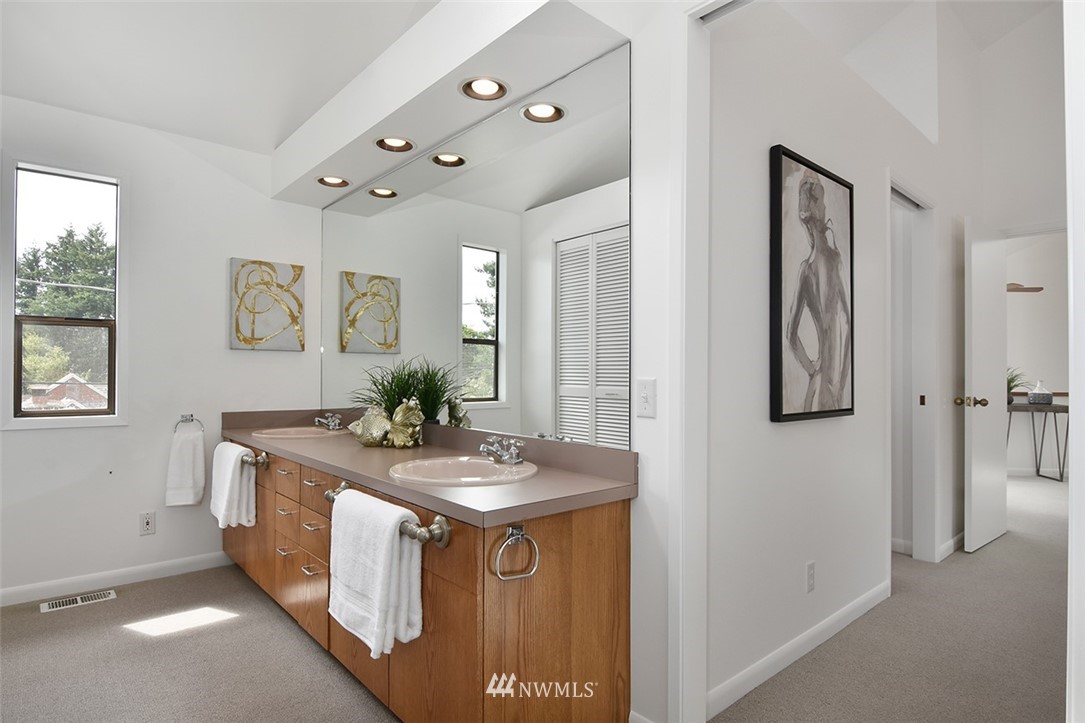 4510 Southwest Director Street Seattle, WA 98136 - Photo 23 of 25 Gallery Image 23