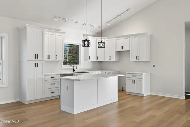 $509,900 | 726 Groveside Road, Pittstown, NY 12028