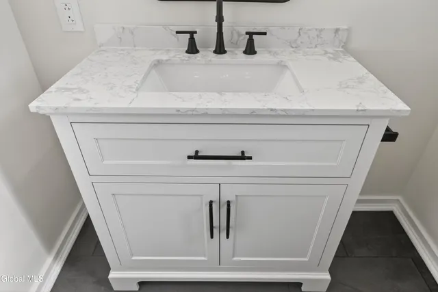 $509,900 | 726 Groveside Road, Pittstown, NY 12028