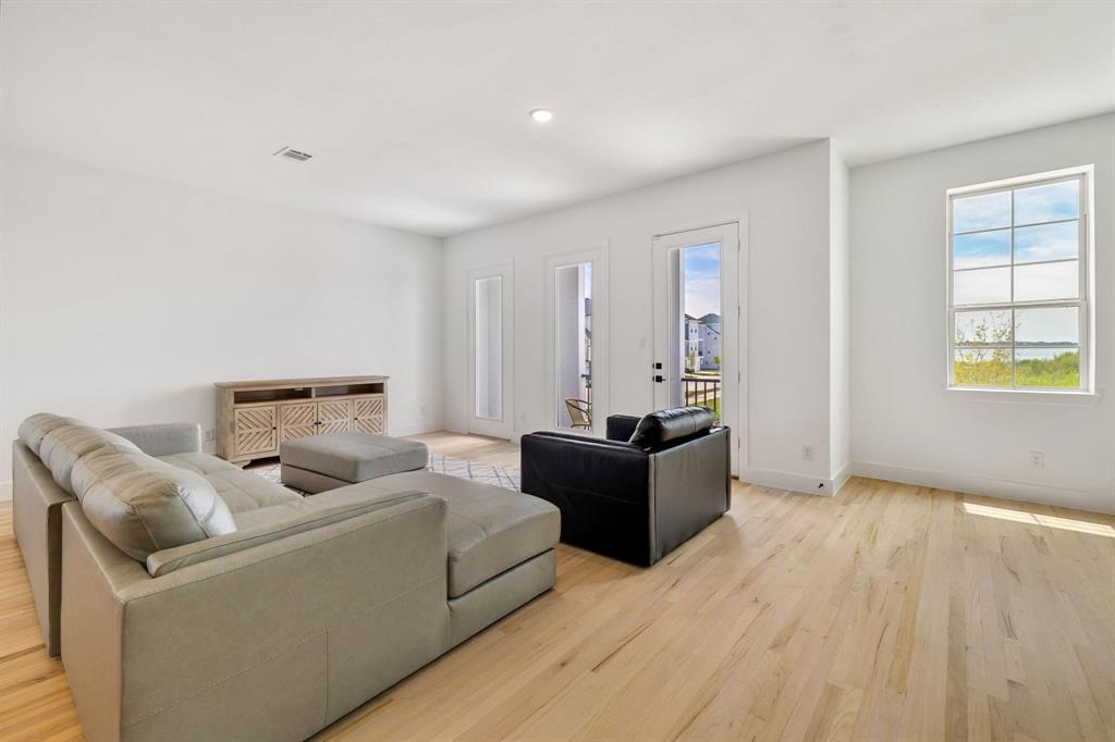 9303 Easy Street Rowlett, TX 75088 - Photo 9 of 33