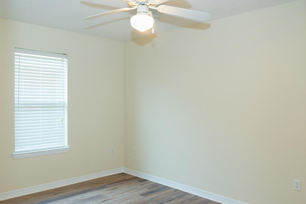 712 Randall Roberts Road Fort Walton Beach, FL 32547 - Photo 17 of 31 DSC_8110