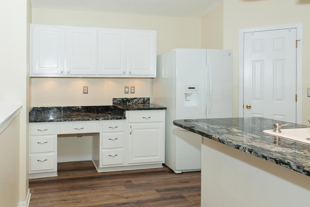 712 Randall Roberts Road Fort Walton Beach, FL 32547 - Photo 7 of 31 DSC_8126