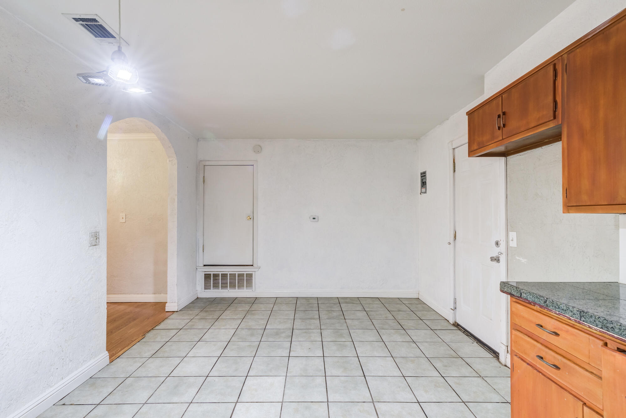 2605 40th Street Lubbock, TX 79413 - Photo 10 of 28 DSC08564_5_6_7_8