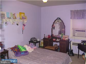251 Glendale Road Upper Darby, PA 19082 - Photo 6 of 6 Gallery Image 6