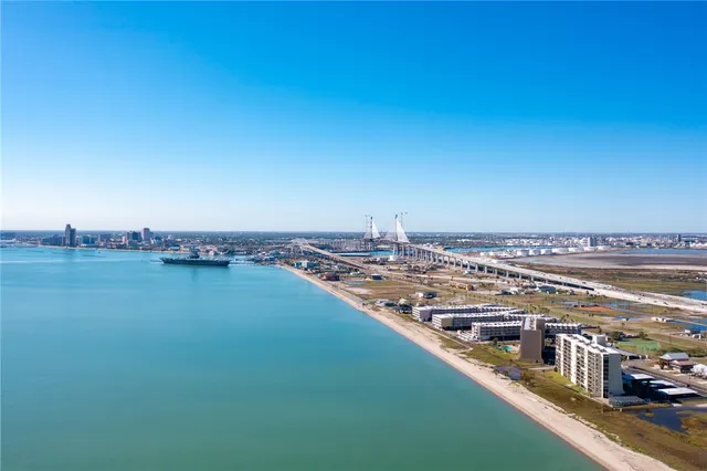 $256,000 | 4000 Surfside Boulevard, Unit 206, Corpus Christi, TX 78402