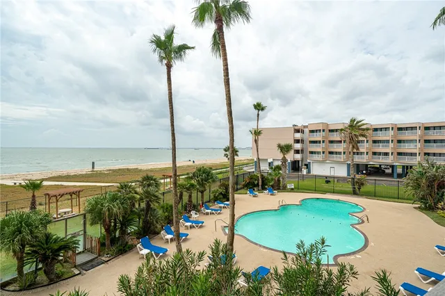 $256,000 | 4000 Surfside Boulevard, Unit 206, Corpus Christi, TX 78402