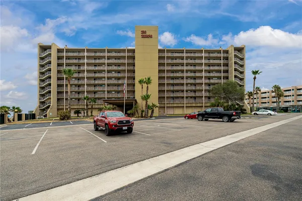 $249,000 | 4000 Surfside Boulevard, Unit 206, Corpus Christi, TX 78402