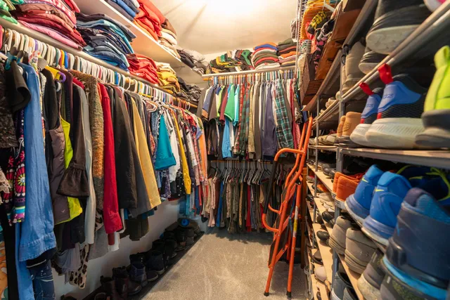 $750,000 | N7012 County Hwy J, Monticello, WI 53570