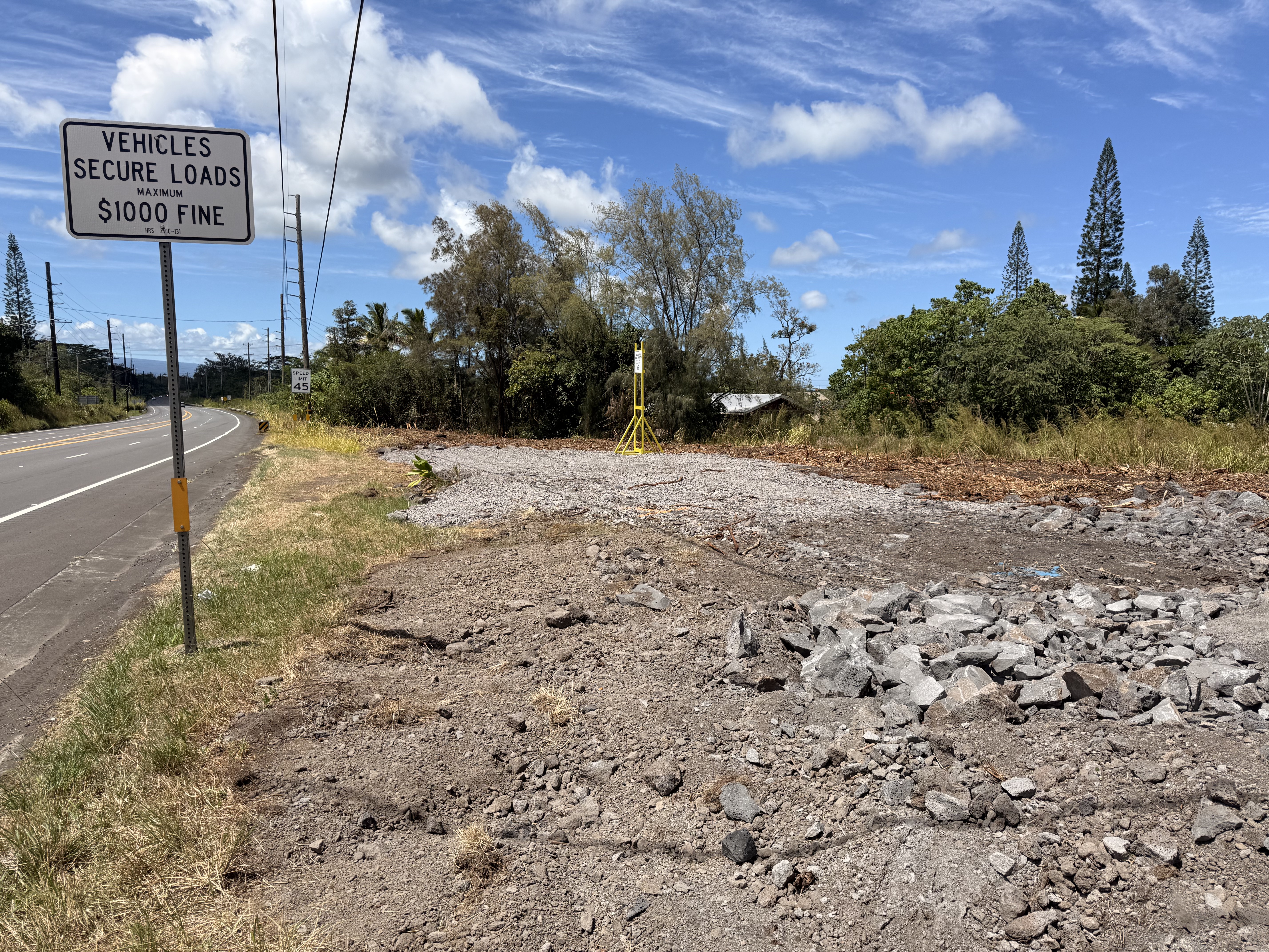1 Keaau-Pahoa Road Keaau, HI 96749 - Photo 8 of 8 a view of a street with a building in the background