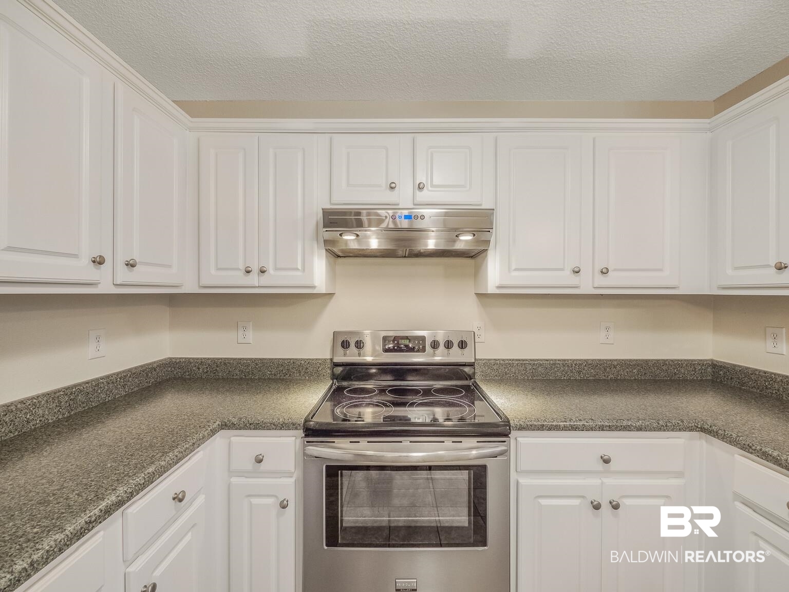 301 Cahaba Street Foley, AL 36535 - Photo 23 of 47