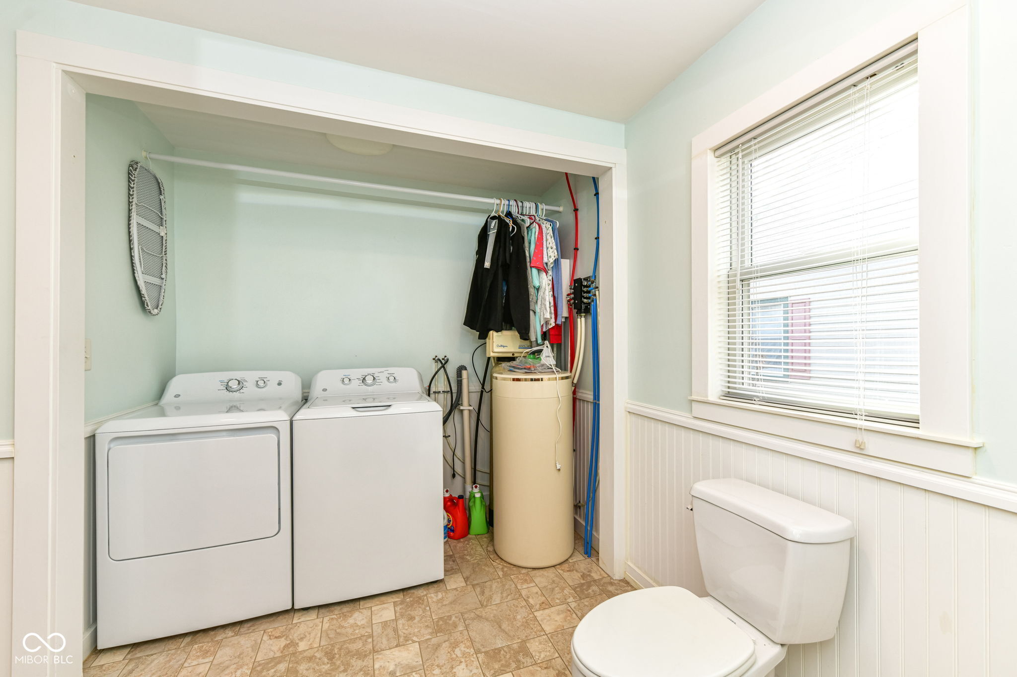 1122 South B Street Elwood, IN 46036 - Photo 12 of 34