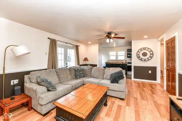 $144,900 | 1122 South B Street, Elwood, IN 46036