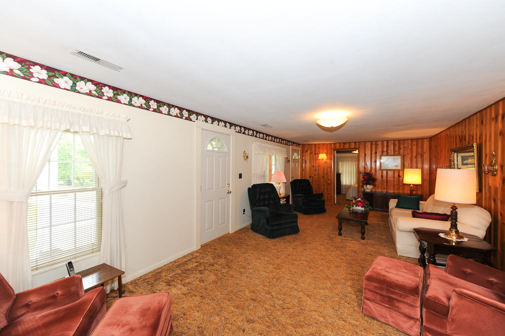 524 Disco Loop Road Friendsville, TN 37737 - Photo 3 of 24 DSC_1051