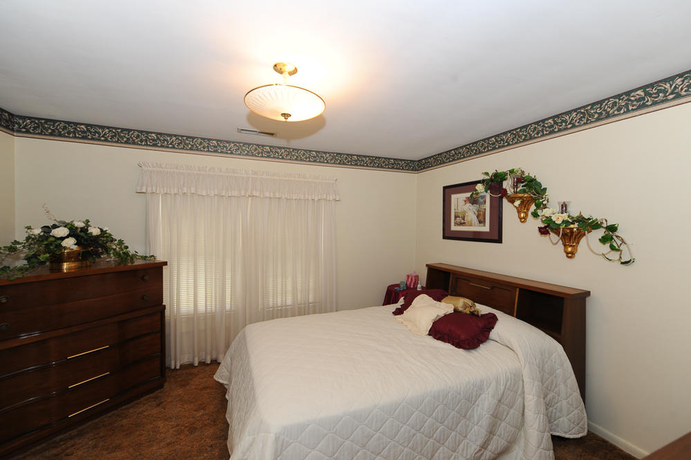 524 Disco Loop Road Friendsville, TN 37737 - Photo 5 of 24 DSC_1055