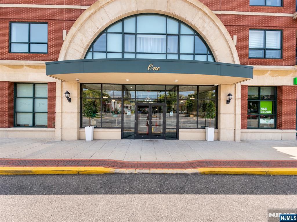 1-orient W Orient Way, Unit 305 Rutherford, NJ 07070 - Photo 1 of 48