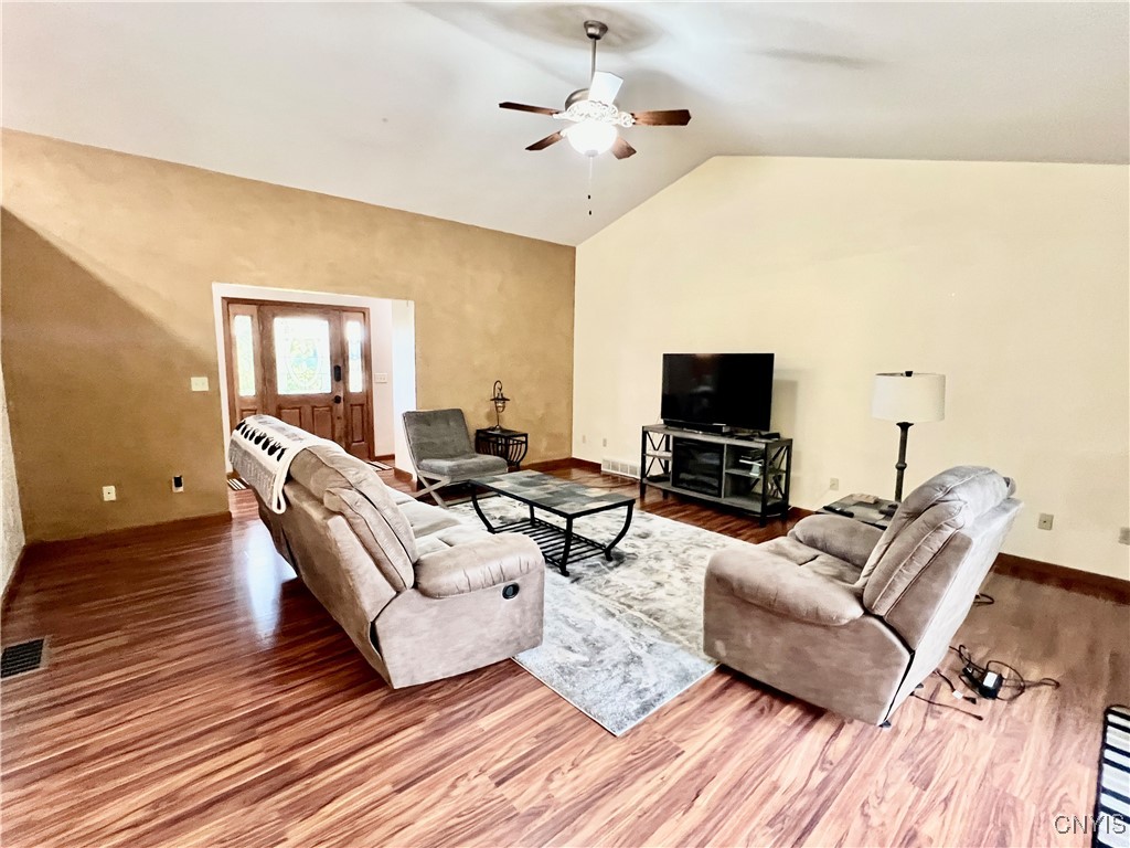 4028 County Rte 4 Scriba, NY 13126 - Photo 7 of 46