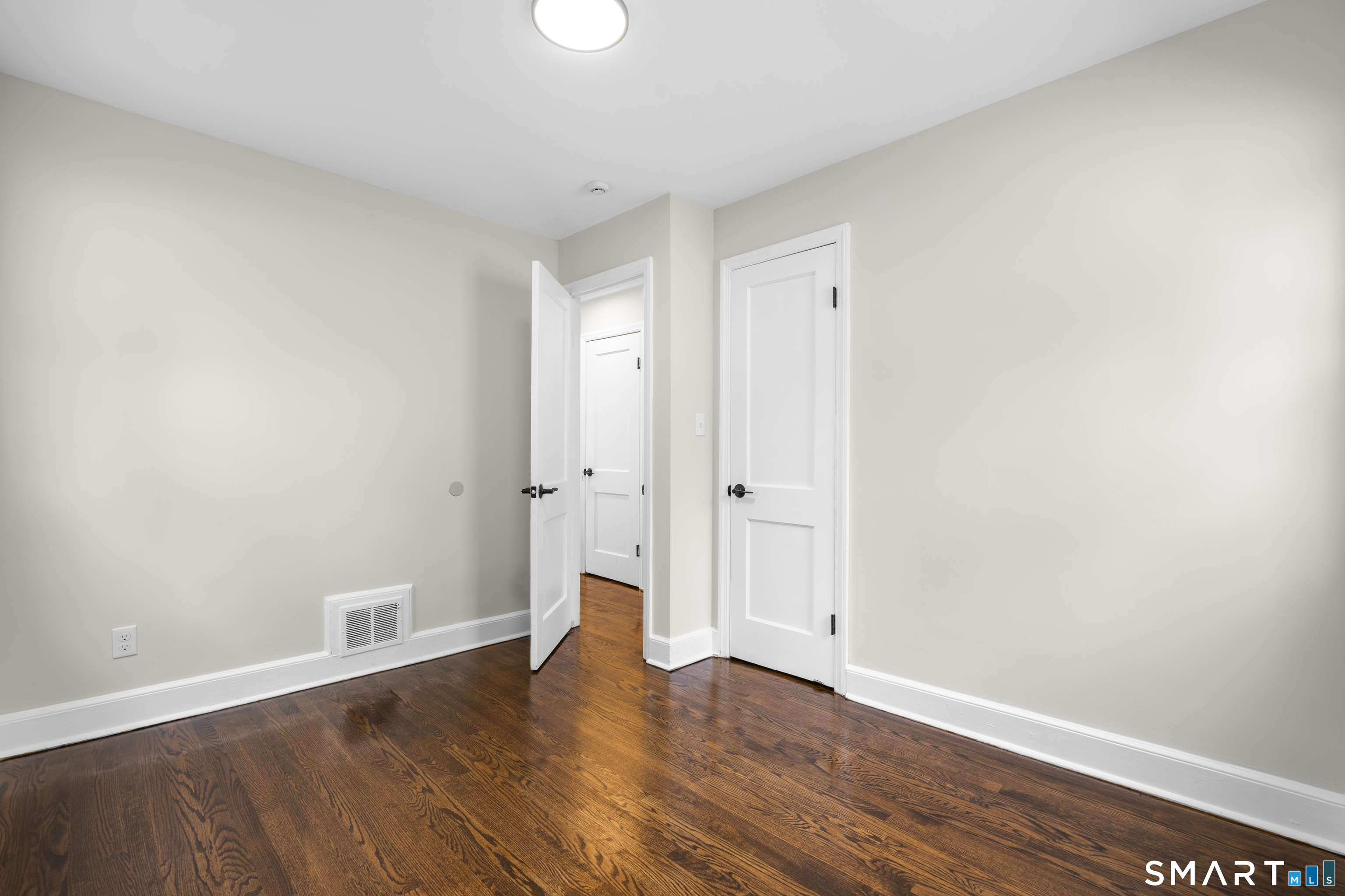 131 Chester Street Hamden, CT 06514 - Photo 21 of 36