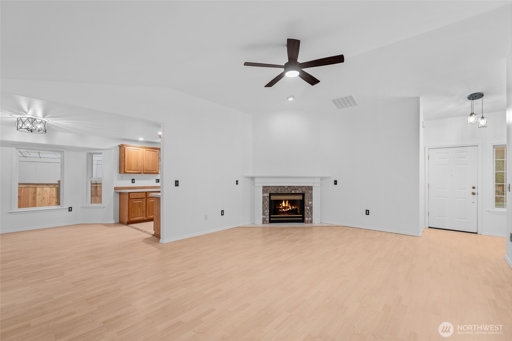 3627 Kings Way Southeast Olympia, WA 98501 - Photo 12 of 37