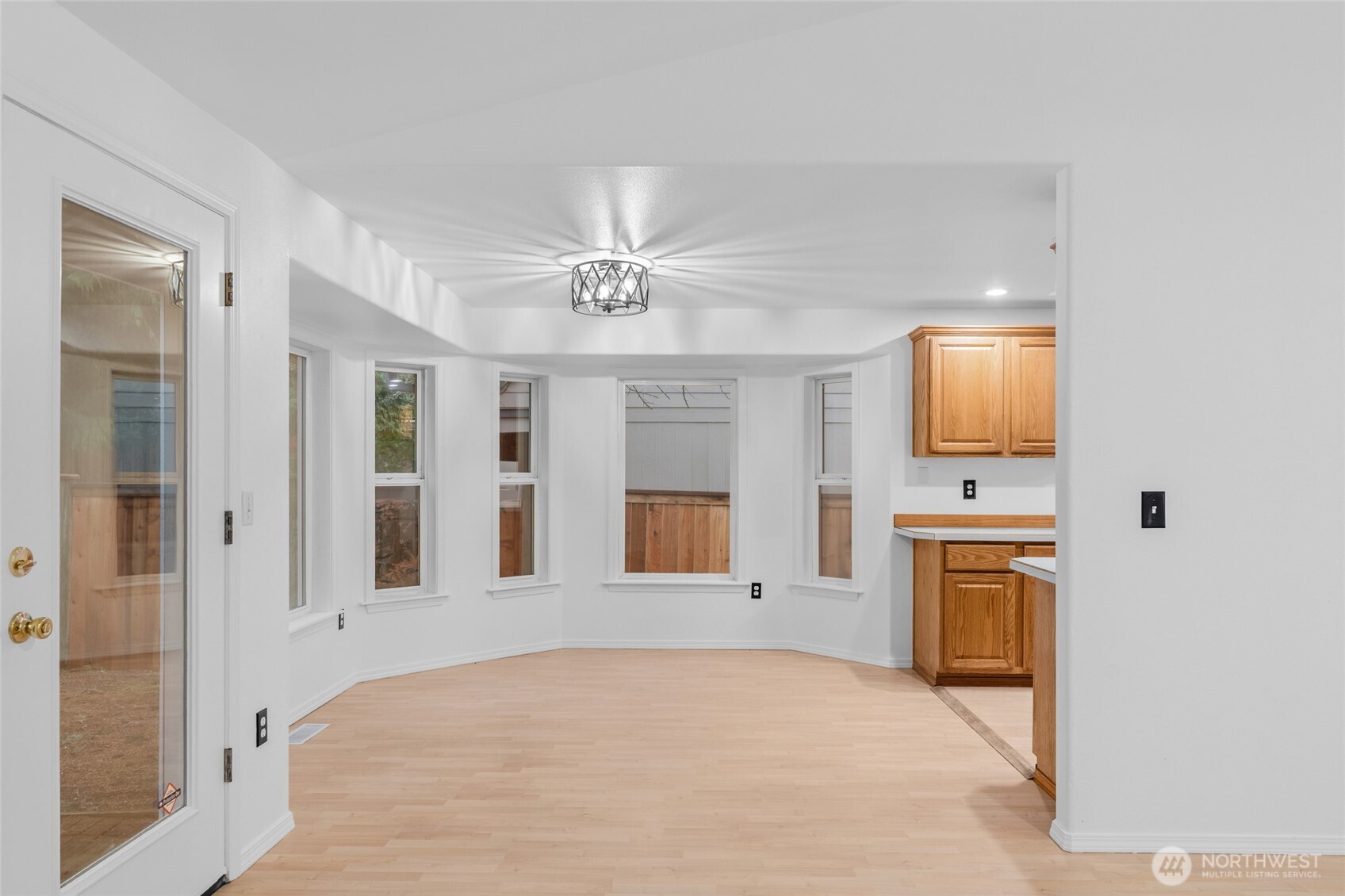 3627 Kings Way Southeast Olympia, WA 98501 - Photo 16 of 37