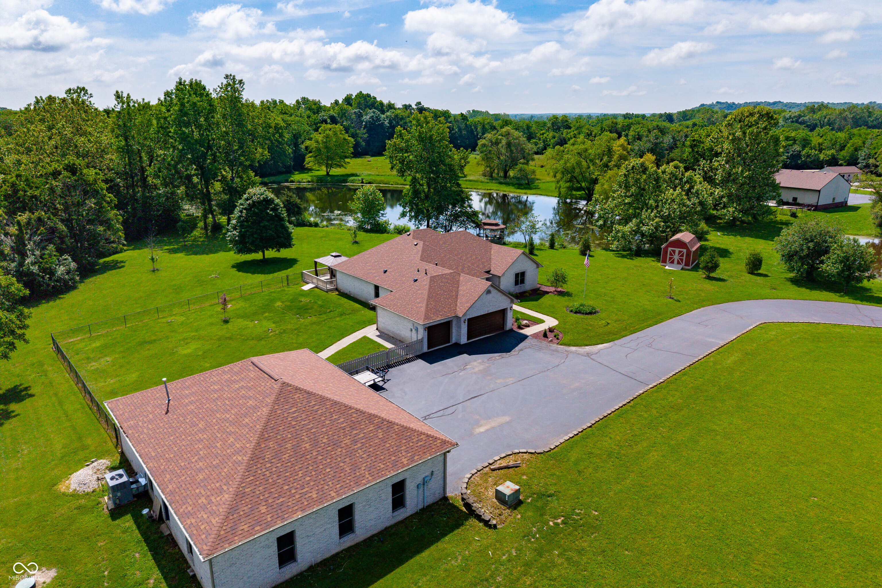6861 South Nineveh Road Trafalgar, IN 46181 - Photo 8 of 104