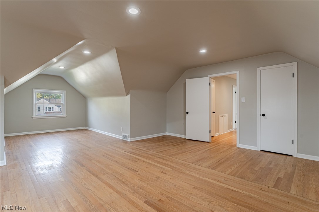 3390 Seaton Road Cleveland, OH 44118 - Photo 26 of 32