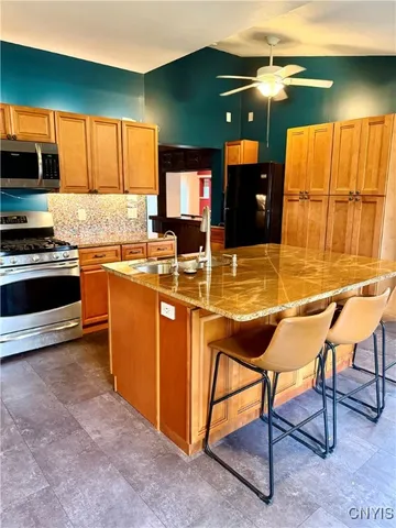 $299,000 | 725 Fellows Avenue, Syracuse, NY 13210