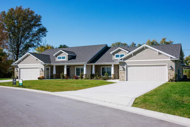 $2,250 | 3212 West Bartlett Drive, New Haven, IN 46774